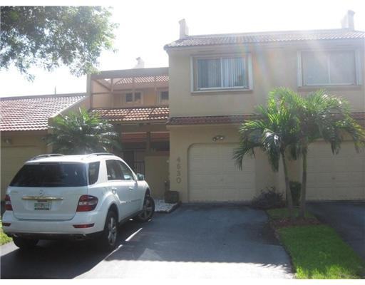 4630 NW 102nd Pl - Photo 2 of 5