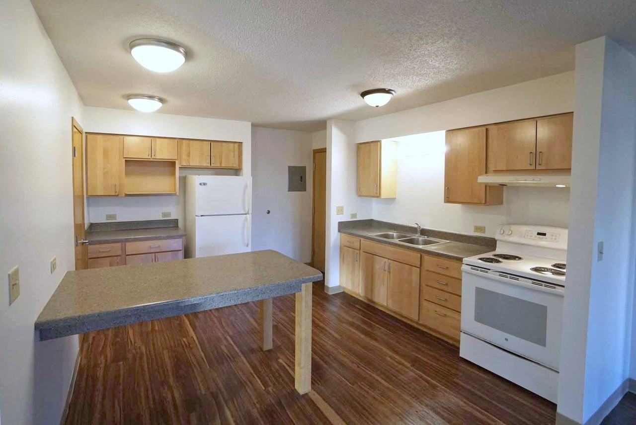 Rolling Hills Apartments - Photo 7 of 50