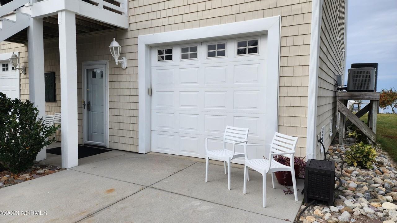 412 Cape Emerald Loop, Emerald Isle, NC 28594 1 Bedroom Apartment for