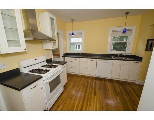 67 Crescent St #67 - Photo 3 of 12