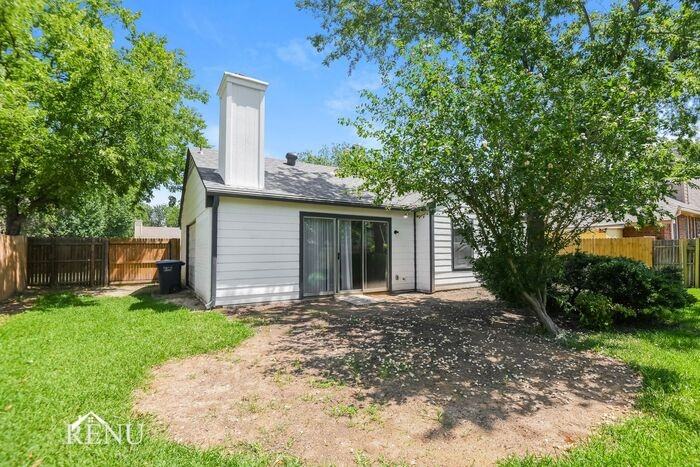 4604 China Rose Dr - Photo 3 of 18