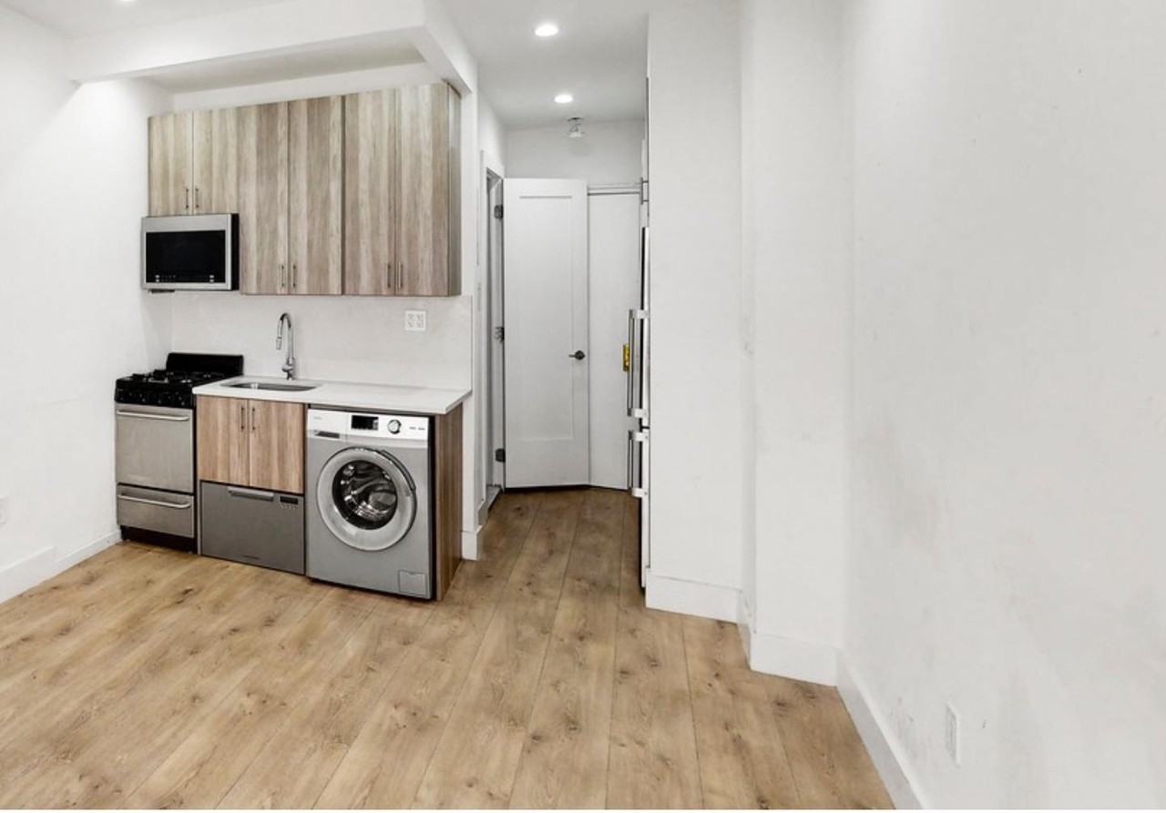 120 E 4th St #4C - Photo 2 of 3