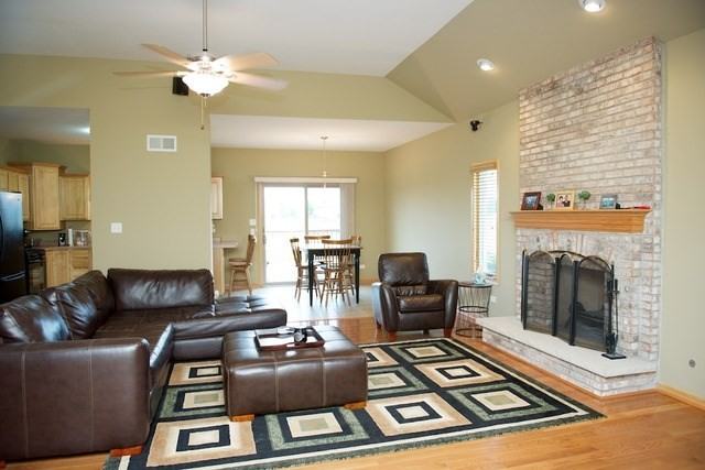 30913 Correct Craft Ln - Photo 2 of 17