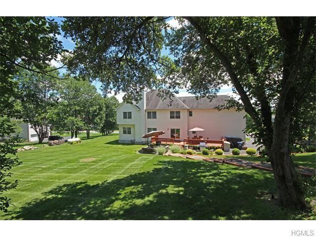 55 Duke Dr - Photo 3 of 30