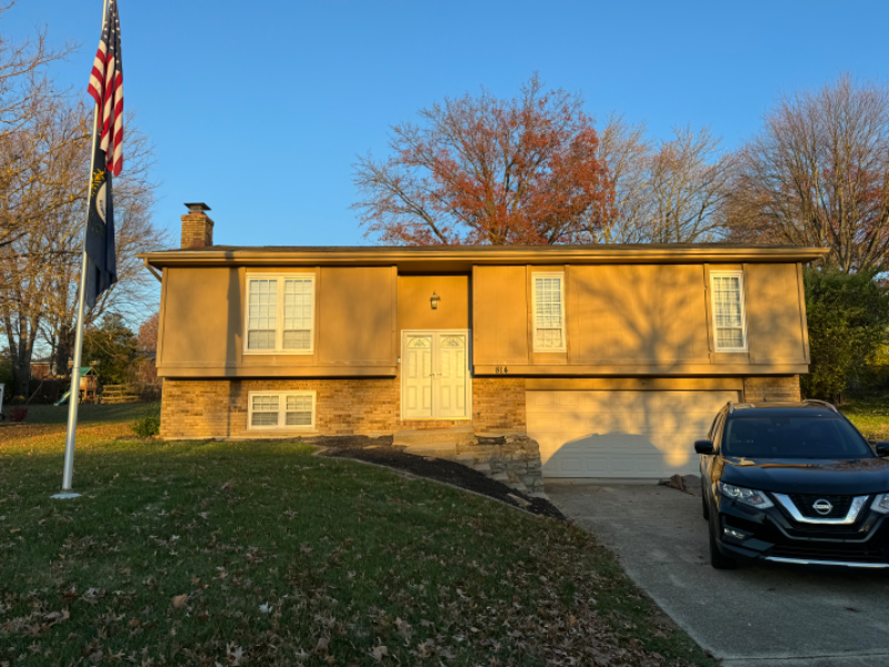 814 Eastland Dr - Photo 2 of 15