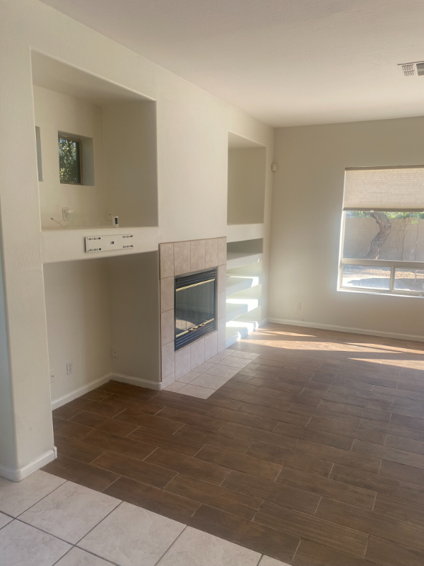 599 E Vinedo Ln - Photo 3 of 15