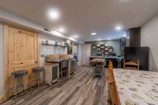 145 Sunset Dr #B - Photo 1 of 1