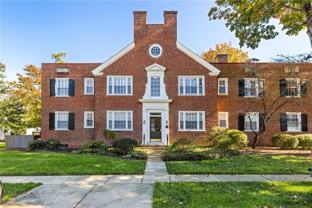 27 W Locke Ln #04 - Photo 1 of 1