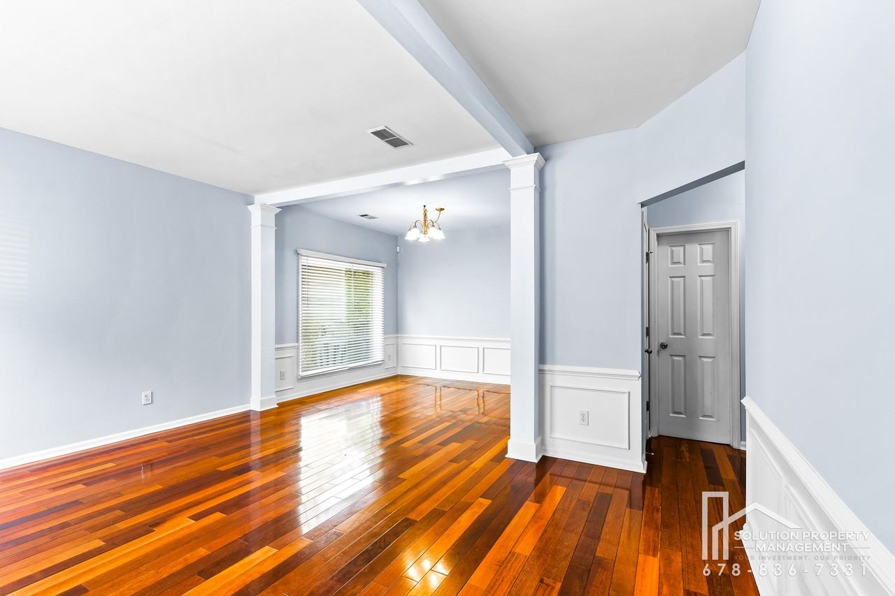 787 Weybourne Ct #1 - Photo 2 of 27