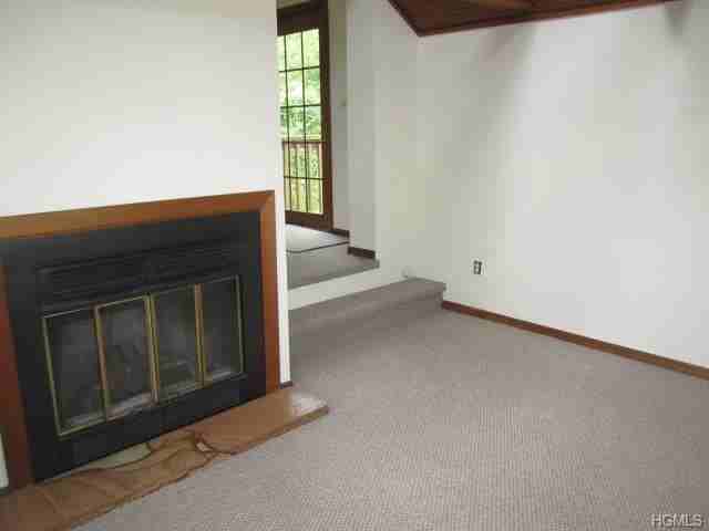 89 Bardonia Rd - Photo 2 of 18