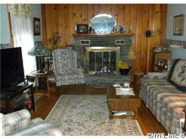 3707 Eaton Brook Rd - Photo 3 of 22