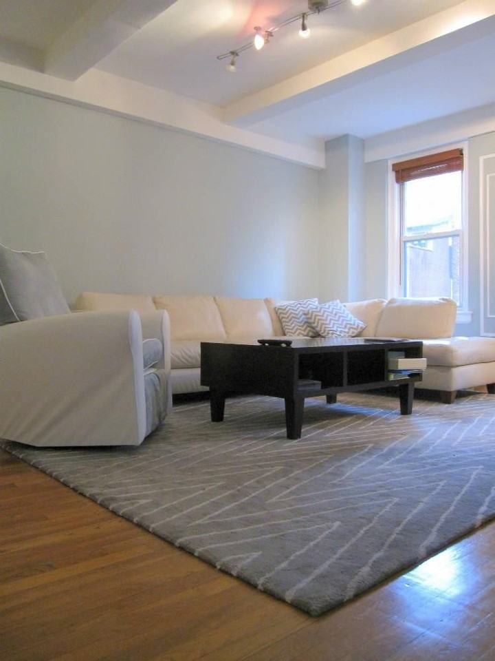 321 E 54th St Unit 5H  