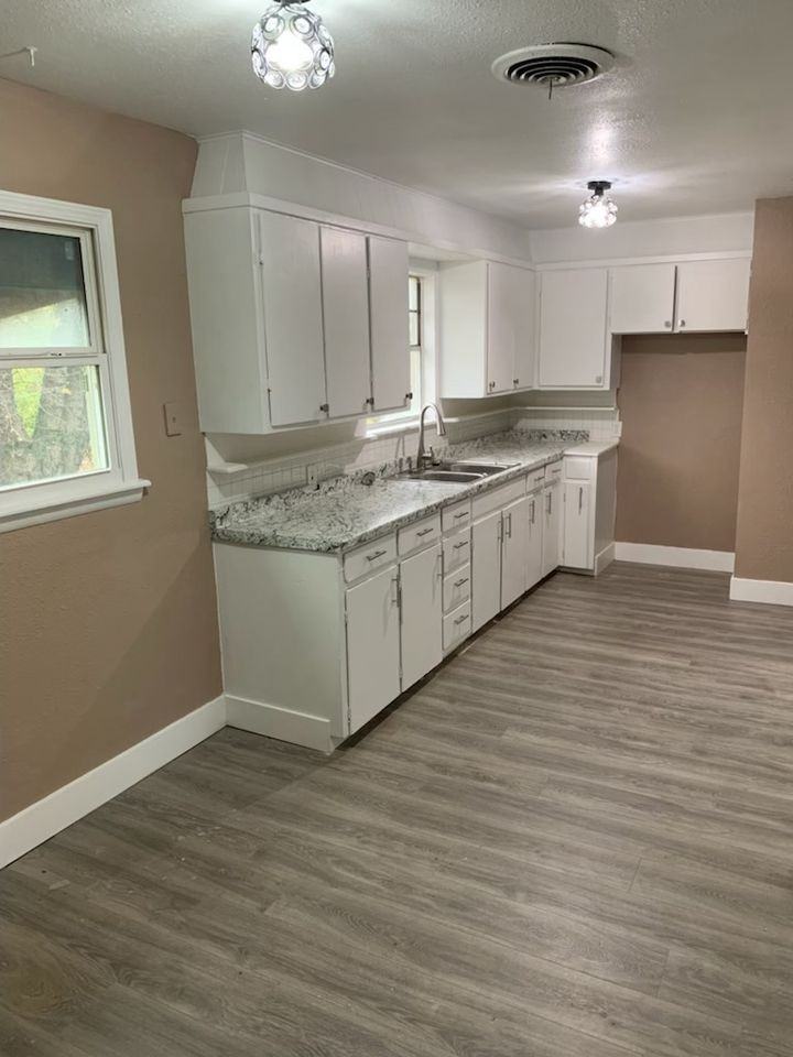 5731 N Garrison Pl #1 - Photo 3 of 8