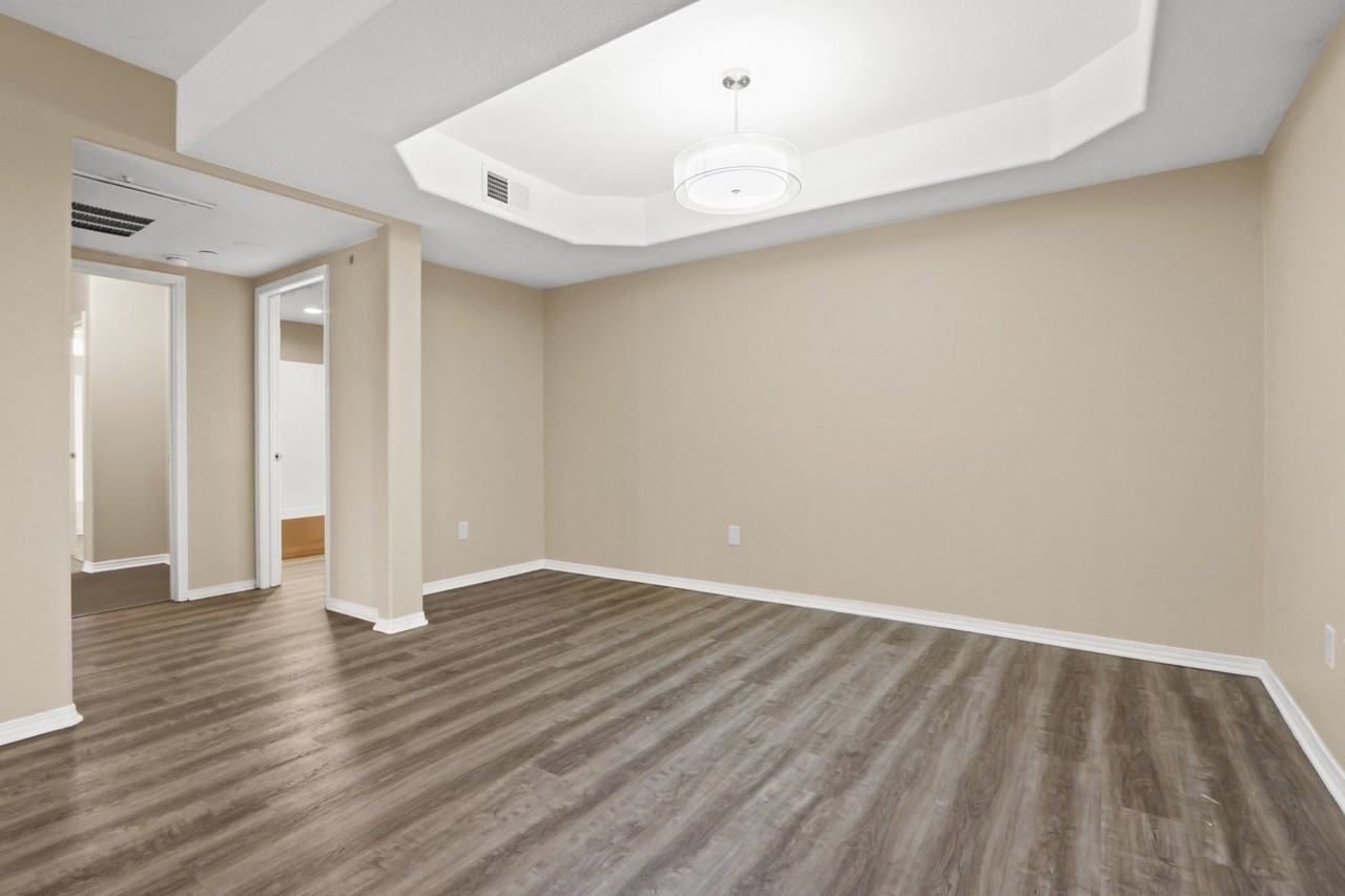 Wilcox Luxury Apartments - Photo 5 of 78