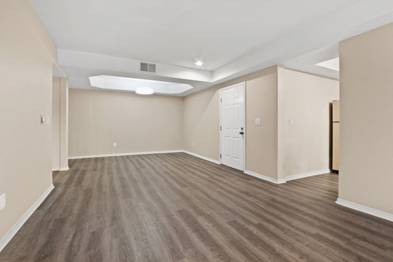 Wilcox Luxury Apartments - Photo 7 of 78