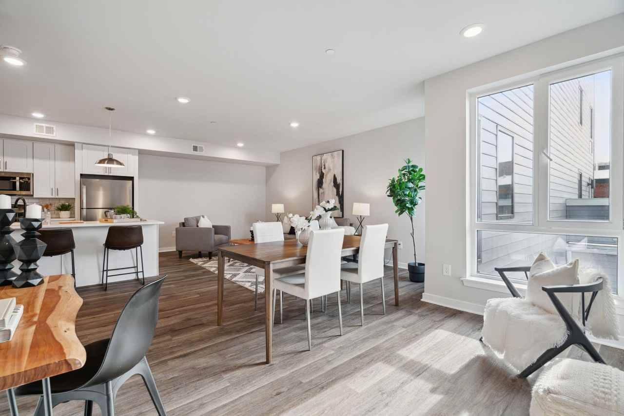 101 Oxford - Photo 7 of 21