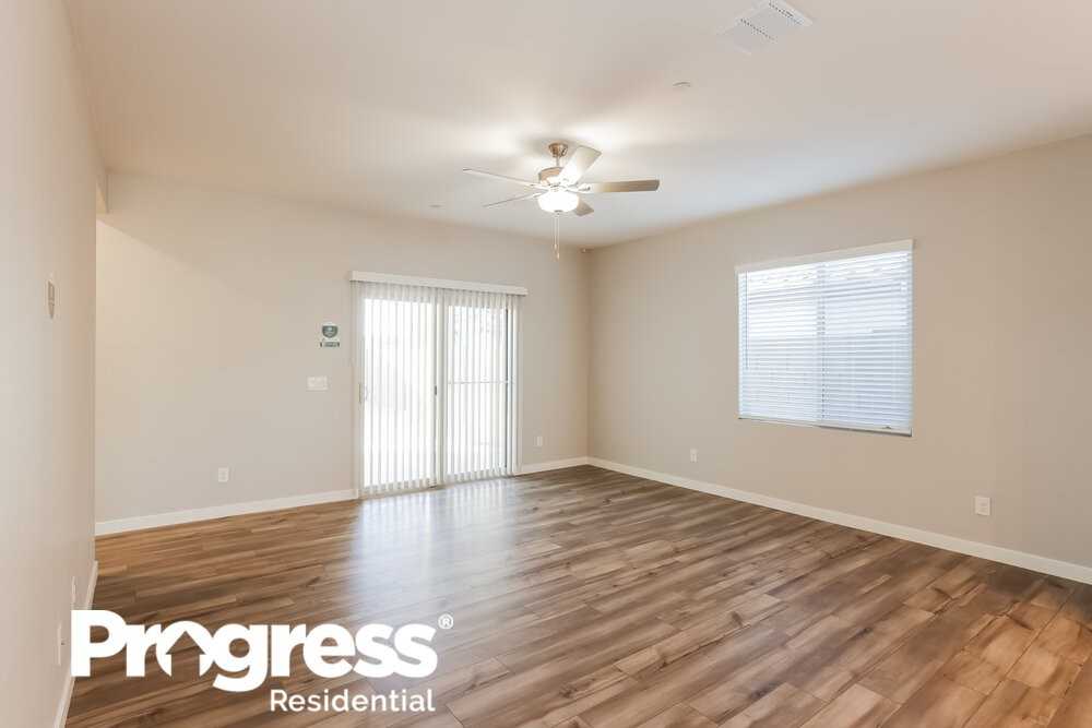 11455 W Camden Dr - Photo 3 of 16