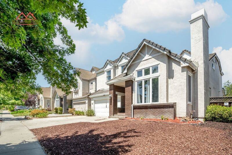 6497 Hirabayashi Dr - Photo 3 of 46