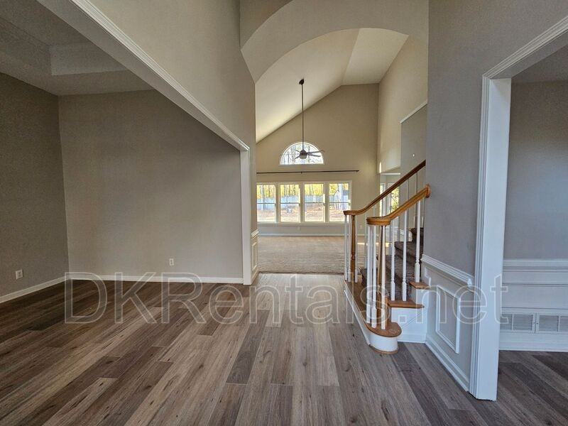 4305 Nesbin Dr Ne - Photo 3 of 30