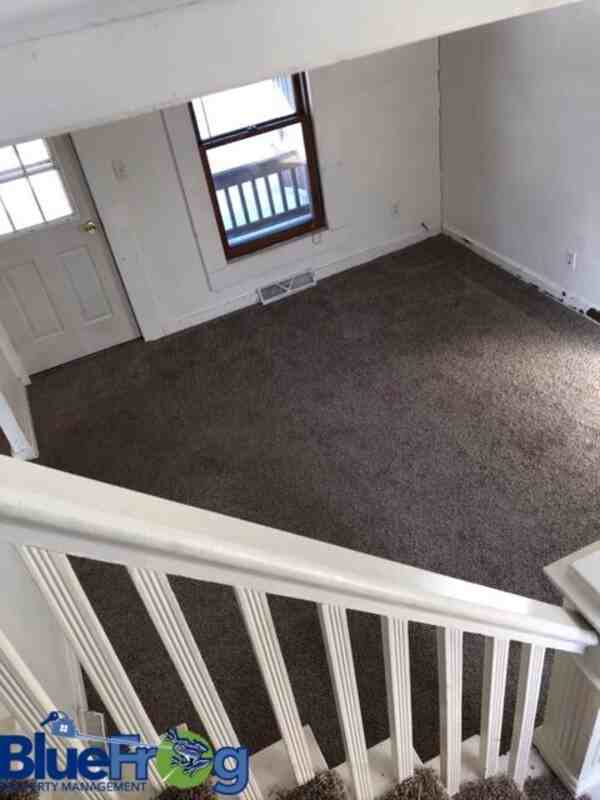 744 W Main St - Photo 4 of 15