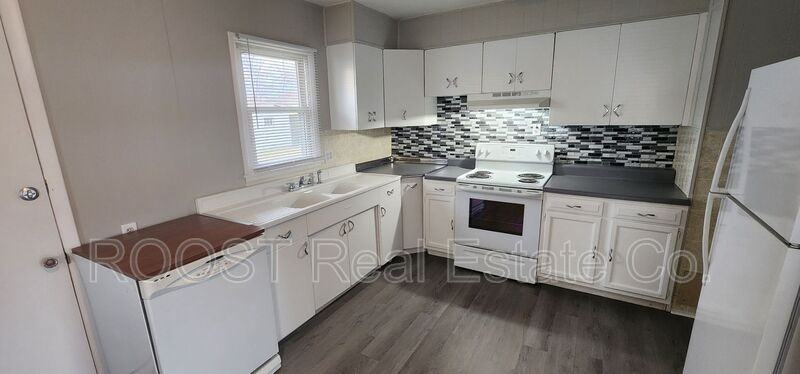 2123 Tanager Rd - Photo 3 of 14