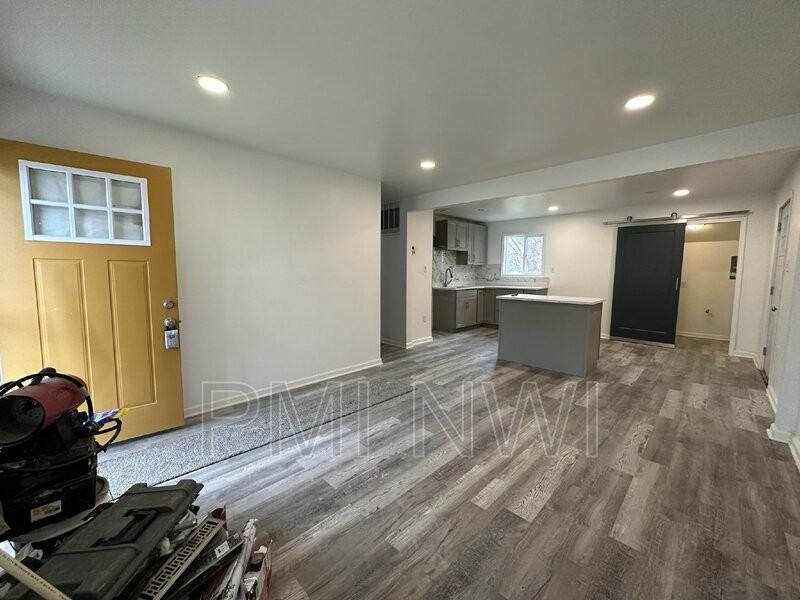 1216 Gibson Pl - Photo 2 of 16