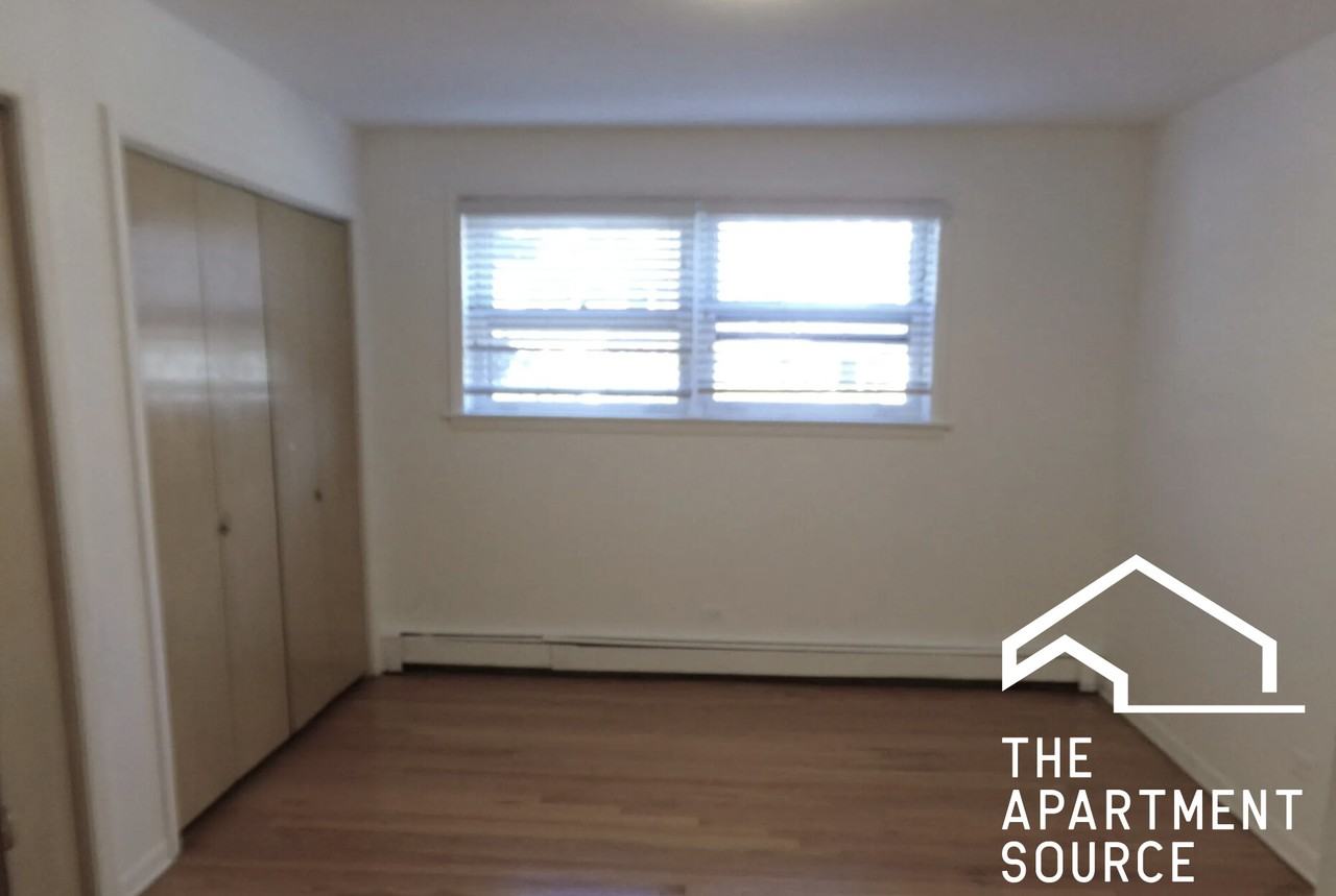 8644 Skokie Blvd #306 - Photo 3 of 6