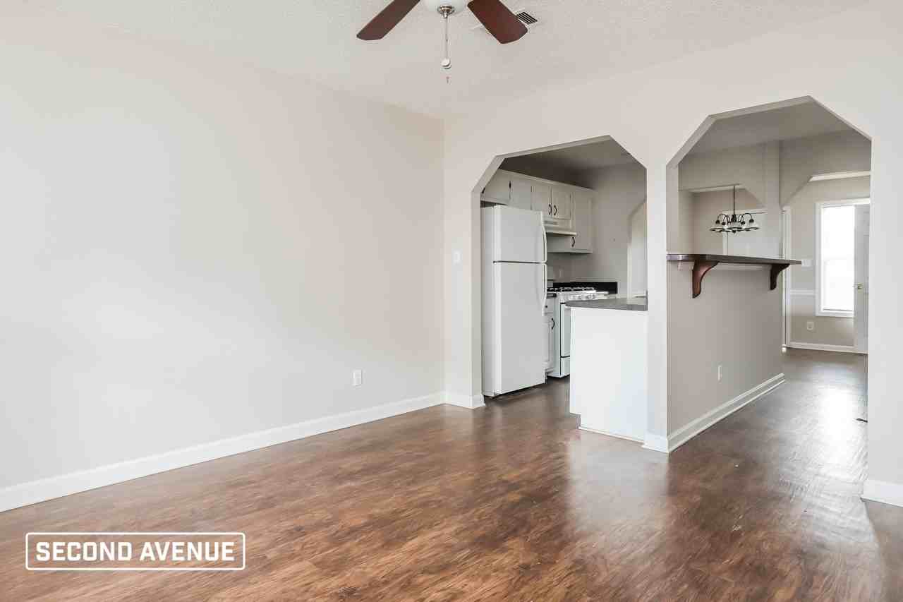 1402 N Hampton Dr - Photo 5 of 20