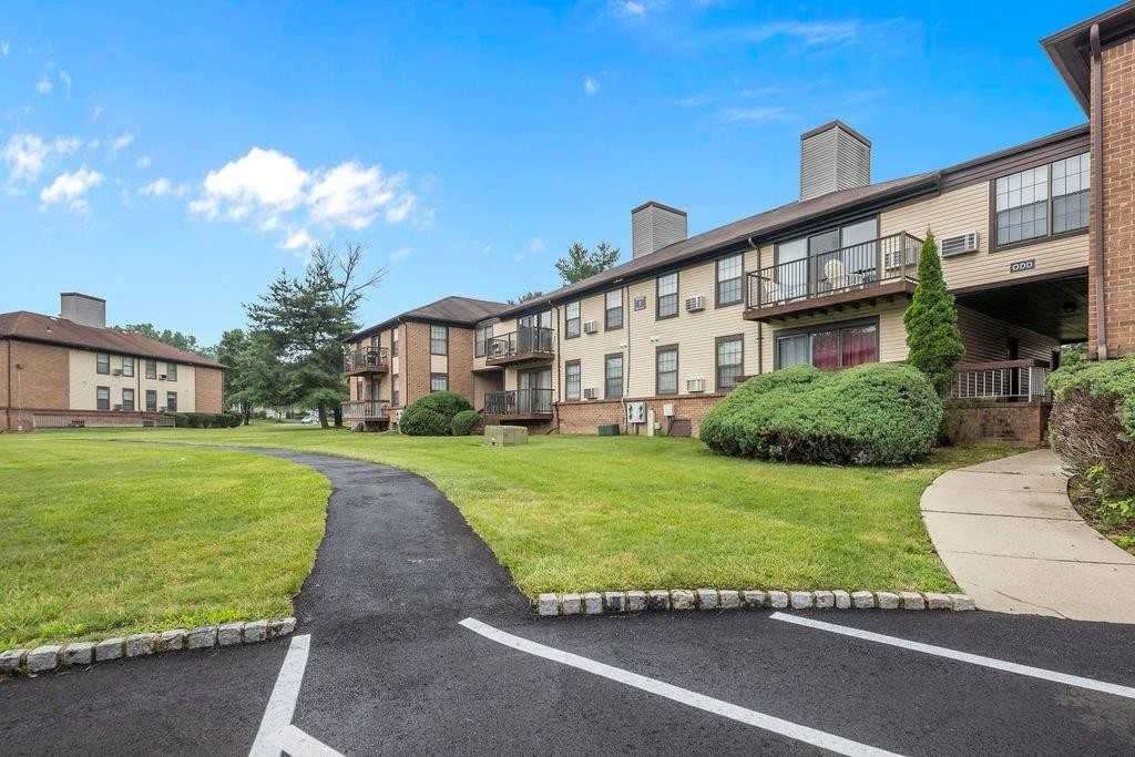 Princeton Gardens - Photo 2 of 17