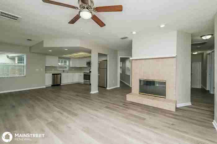 18406 Sterling Silver Cir - Photo 3 of 16