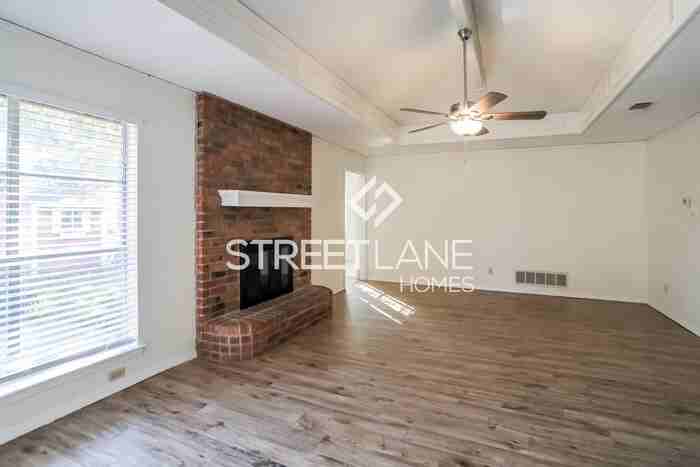 5524 Misty Meadow Dr - Photo 3 of 15