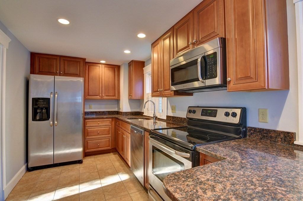715 Quincy Shore Dr #NA - Photo 2 of 34