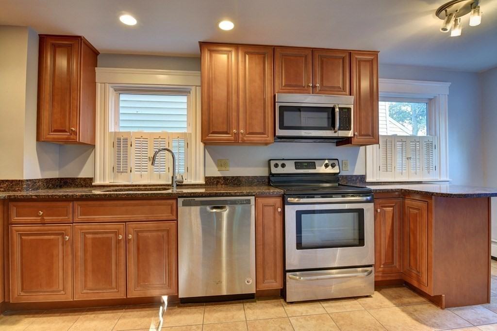 715 Quincy Shore Dr #NA - Photo 3 of 34