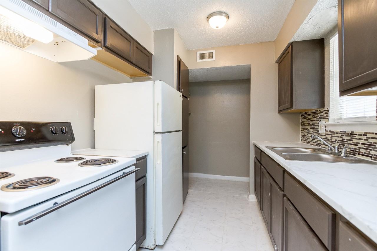 Memphis Drive - Photo 3 of 4