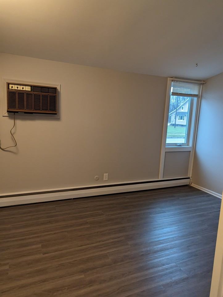 3390 Military St #3 - Photo 2 of 20