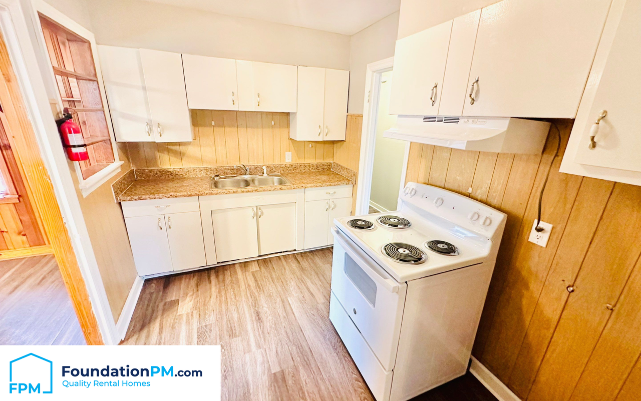 4126 Meadow Dr #1 - Photo 3 of 10