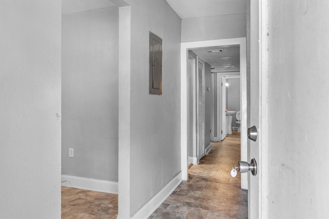 5238 San Juan Avenue - 1Unit 1 #1 - Photo 2 of 10