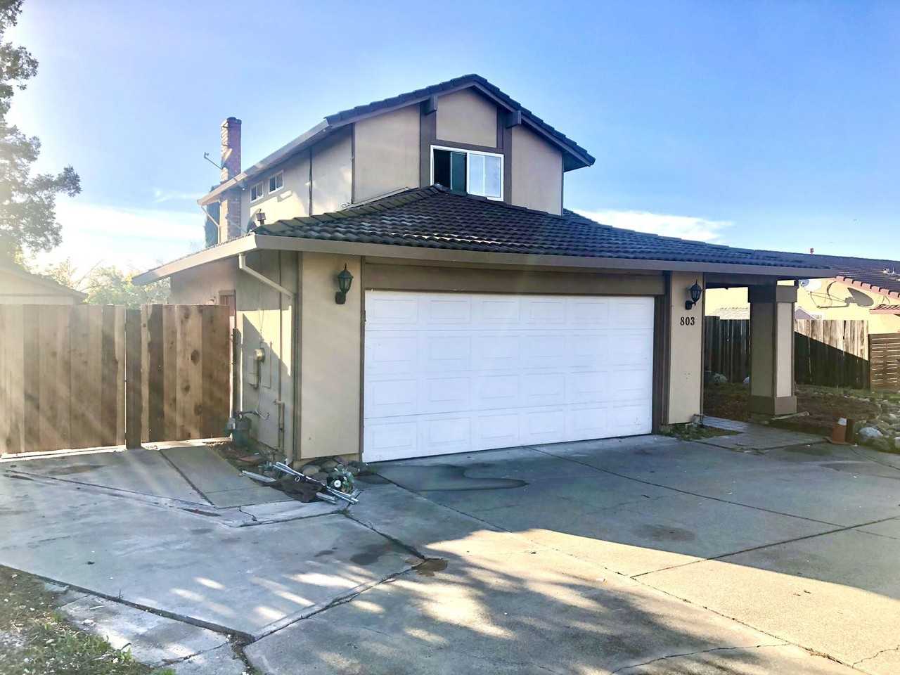 803 Ulmeca Place - Photo 3 of 19