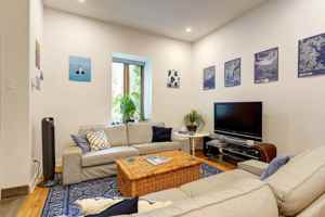 featured image of 3585 Avenue Lorne