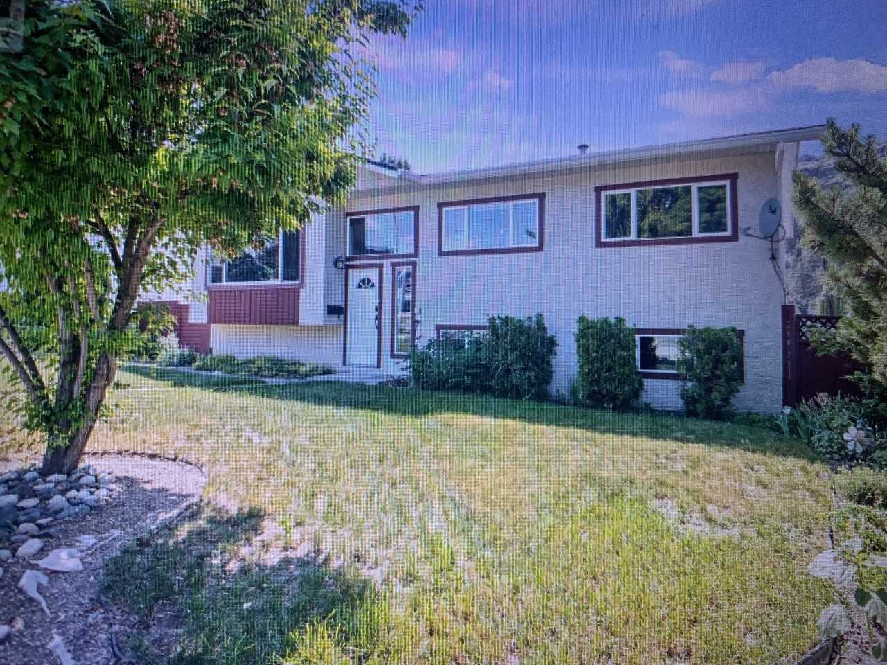 4106 35A Street - Photo 2 of 12