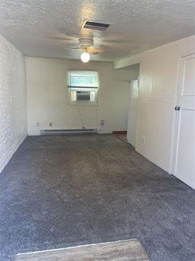 214 Pine St Se - Photo 2 of 12