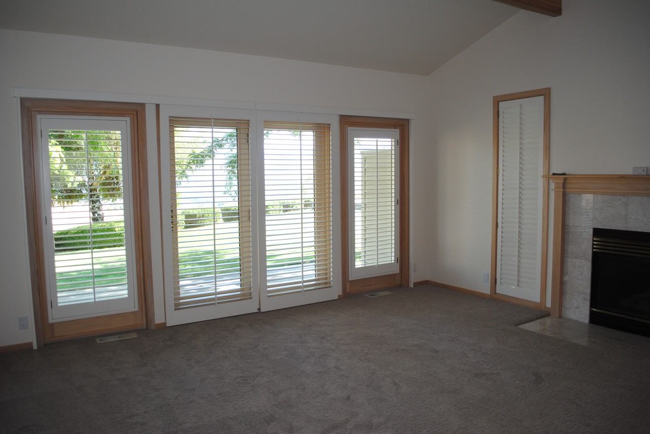 4335 Anna Ln - Photo 3 of 26