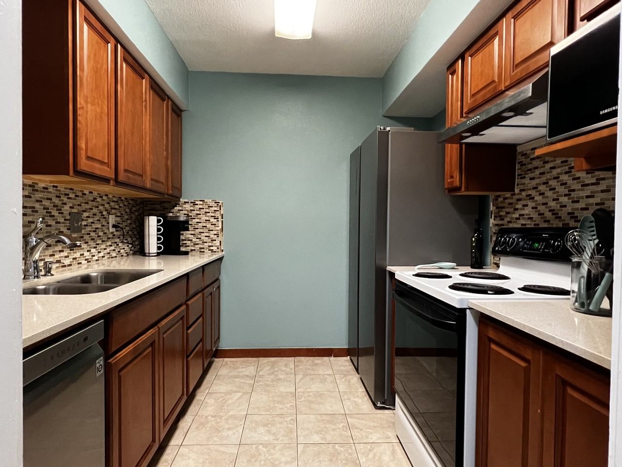 4633 Wild Indigo St #550 - Photo 6 of 15