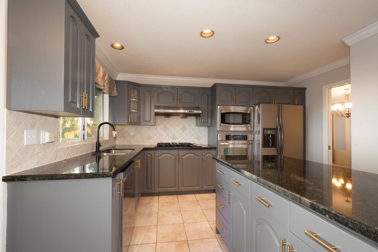 2831 Greenbrier Place - Photo 5 of 20