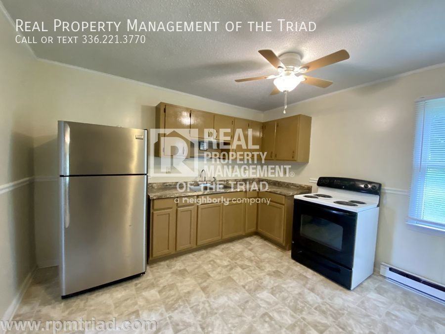 1335 Wentworth Rd - Photo 3 of 21