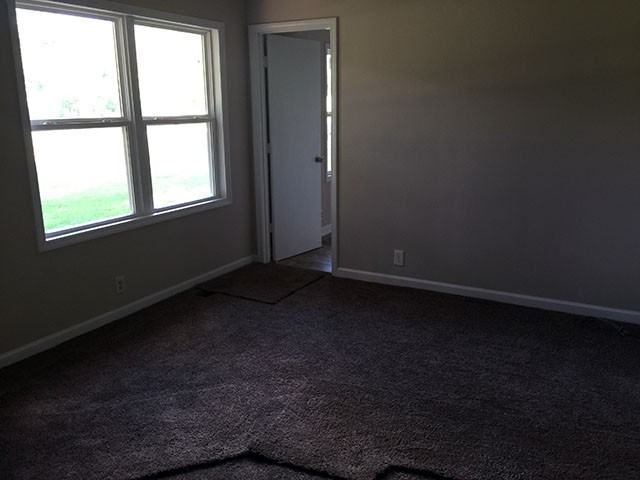 391 Rivers Rd - Photo 2 of 9