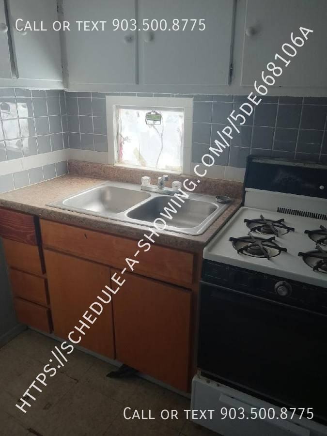 1947 S Maple Ave #8 - Photo 2 of 4