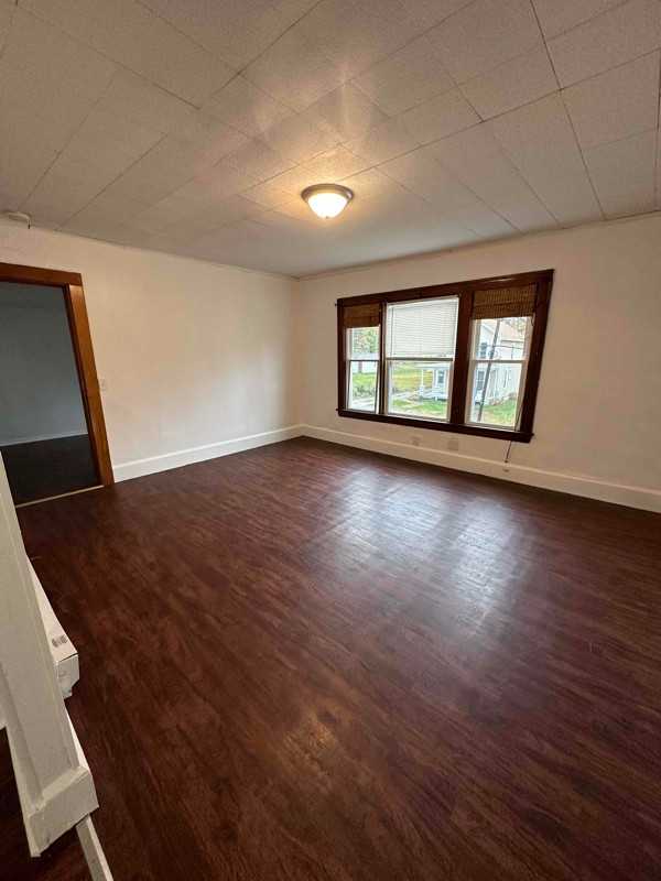 4028 Station Ave - Photo 2 of 7