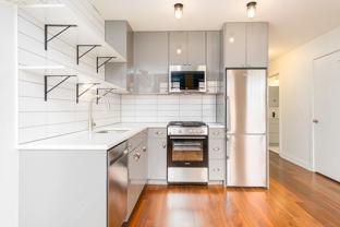 1520 W Monroe St - Photo 1 of 1