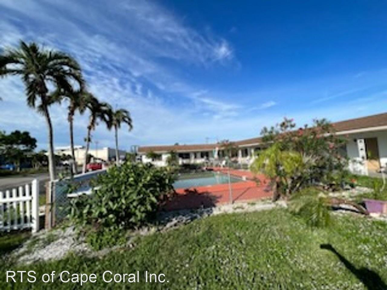 4913 Vincennes Ct - Photo 2 of 7